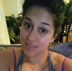 Meet your Posher, Alicia