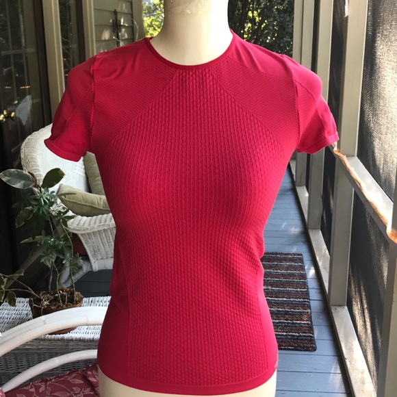 The North Face Tops - 🎉CLEARANCE The Northface VaporWick  shirt
