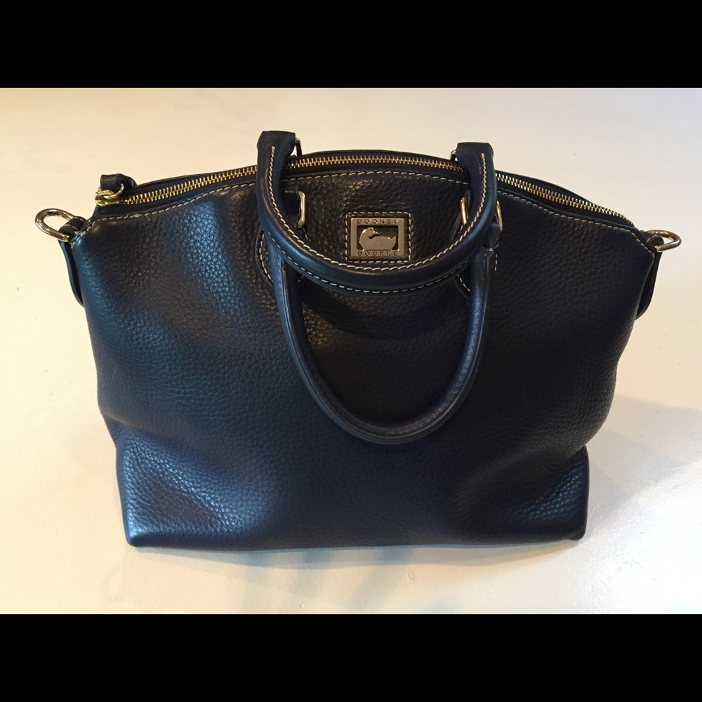 Dooney & Bourke Bag