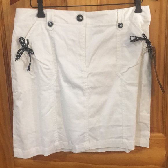 NEW White "Scooter" skort - Picture 1 of 4