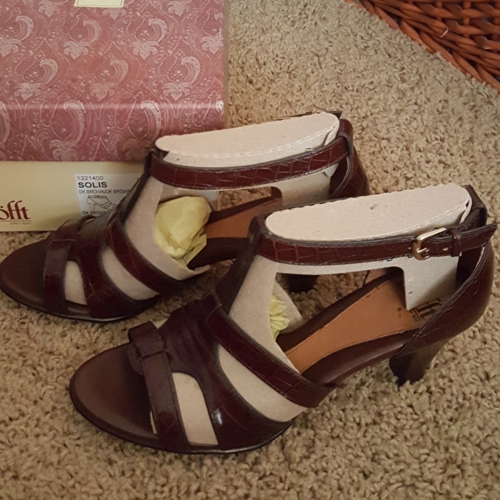 New Soft Dark Brown Strappy Heels