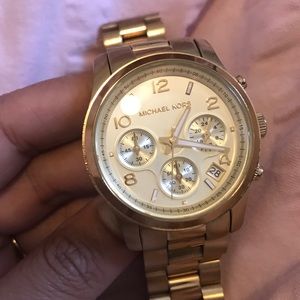 Michael Kors Midsized Chronograph Gold watch