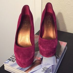 Jessica Simpson Cranberry Waleo Heels