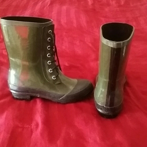 Boots - Picture 2 of 2