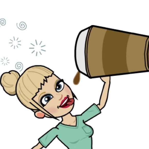 Meet your Posher, Amy - Picture 2 of 2