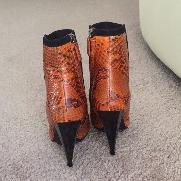 New Gucci Olimpia Python Opentoe Booties- size 4.5 - Picture 3 of 4