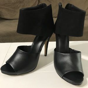 Apt. 9 BLK open toe heels