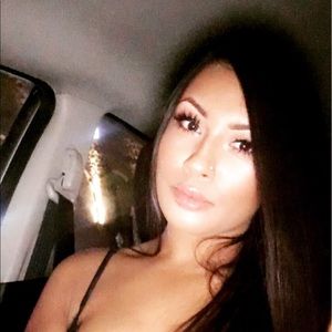 Meet your Posher, Marissa