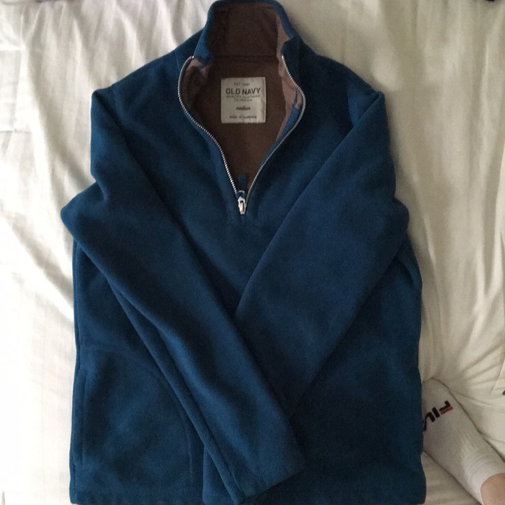 Fleece pullover