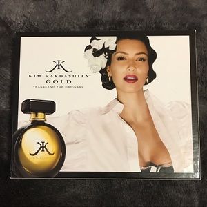 Kim Kardashian "Gold" perfume gift set