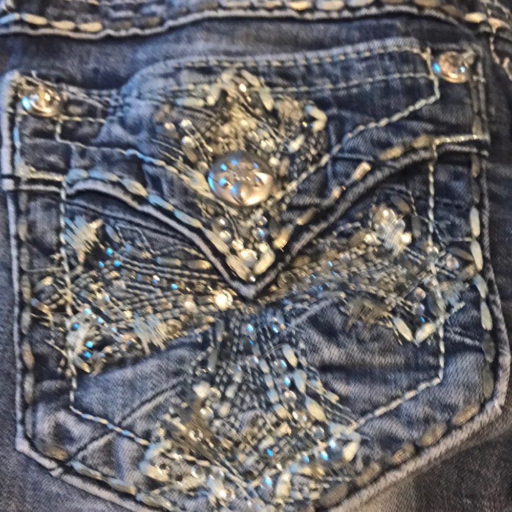 Miss me jeans skinny with crosses on back pockets