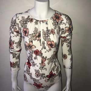 Beautiful Forever 21 floral leotard top 🍂🍁💐