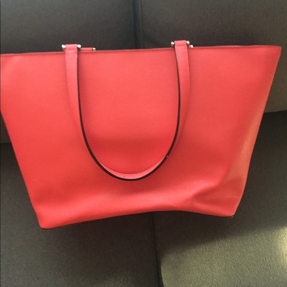 Kate Spade tote - Picture 3 of 4