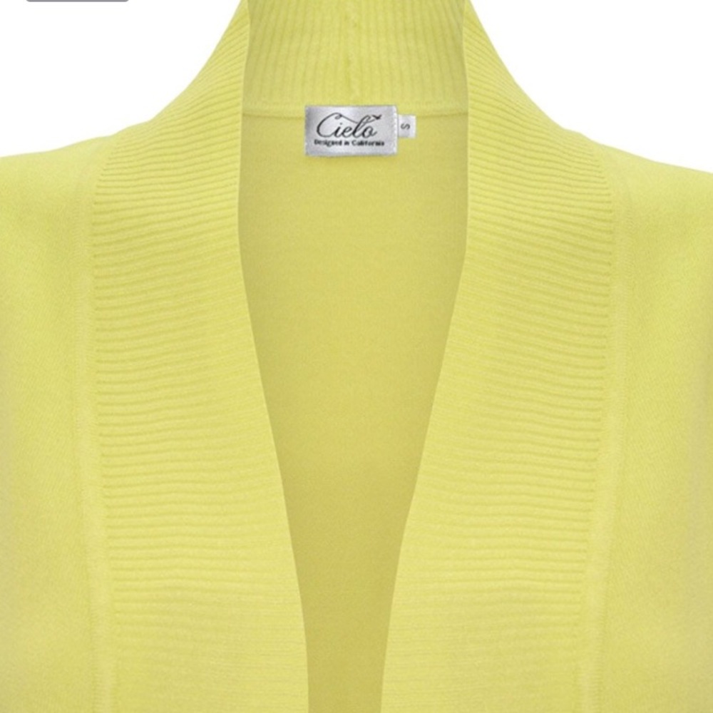 💖NEW WITH TAGS💖 Cielo Cardigan in Lemon. XL