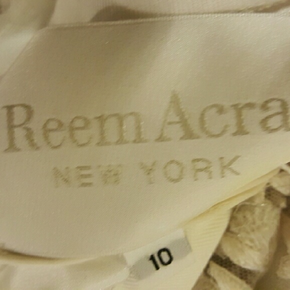 Wedding dress - Picture 3 of 4