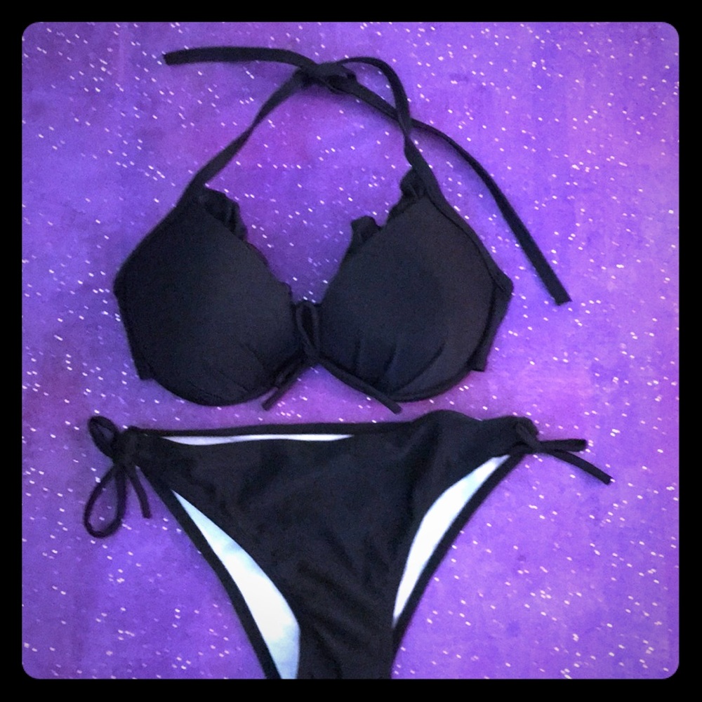 Black bikini NWT