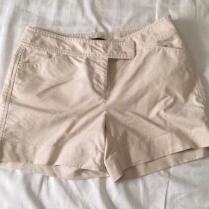 Ann Taylor Signature khaki shorts