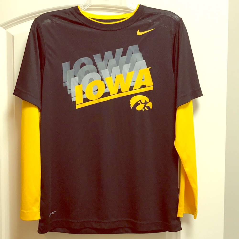 Iowa Hawkeye -Nike DRI-FIT -Youth L - long sleeve