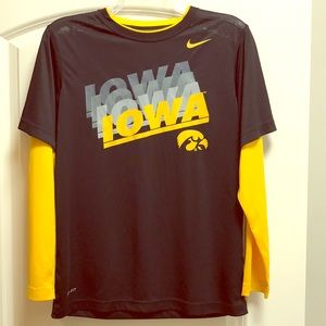 Iowa Hawkeye -Nike DRI-FIT -Youth L - long sleeve