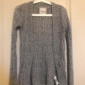 Grey sweater with pockets