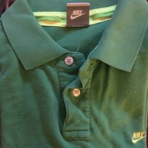 Nike medium polo shirt