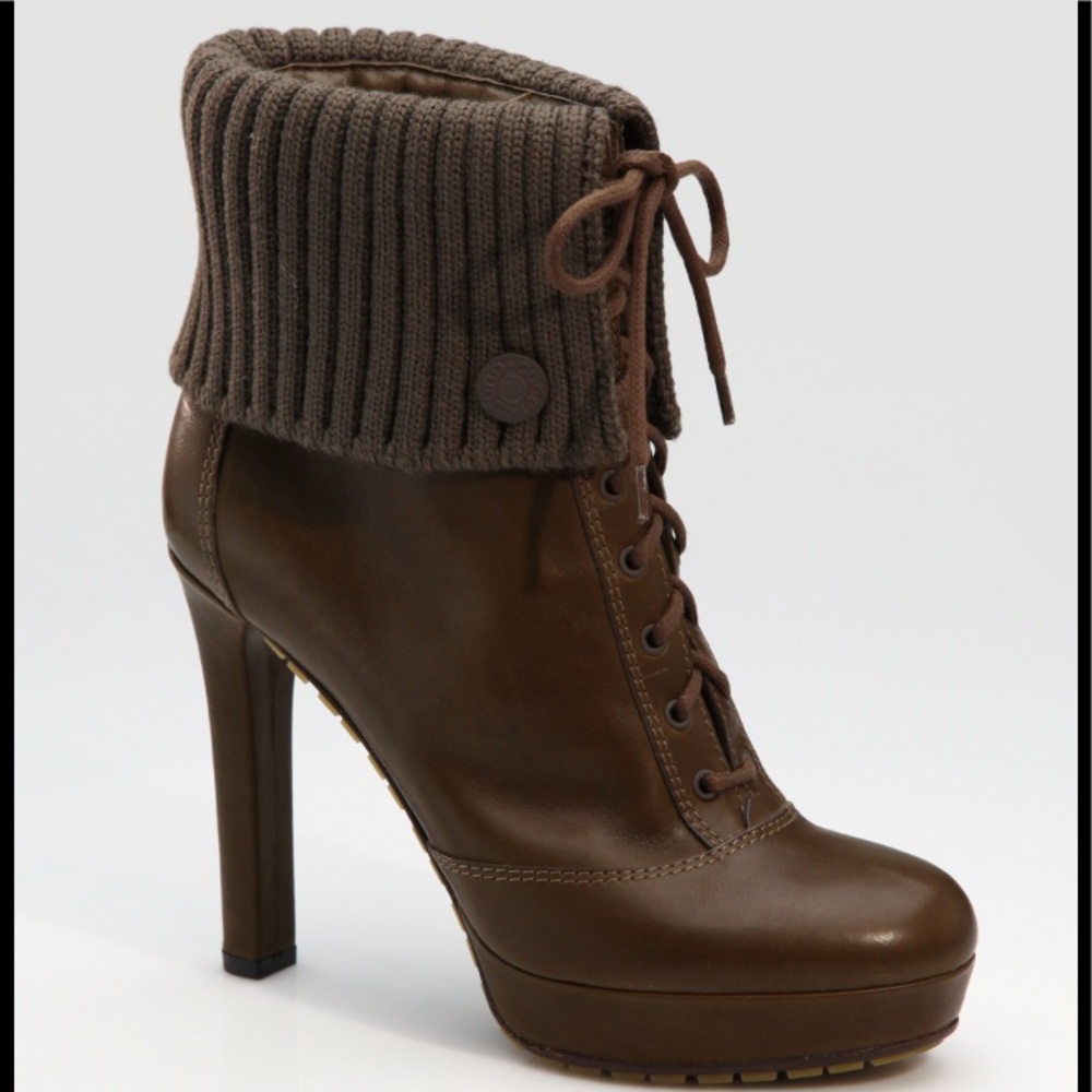 BNIB Gucci Lara Boots