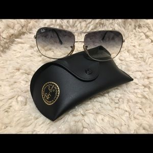 Ray-Ban Aviator with Grey Lenses & Silver Frames