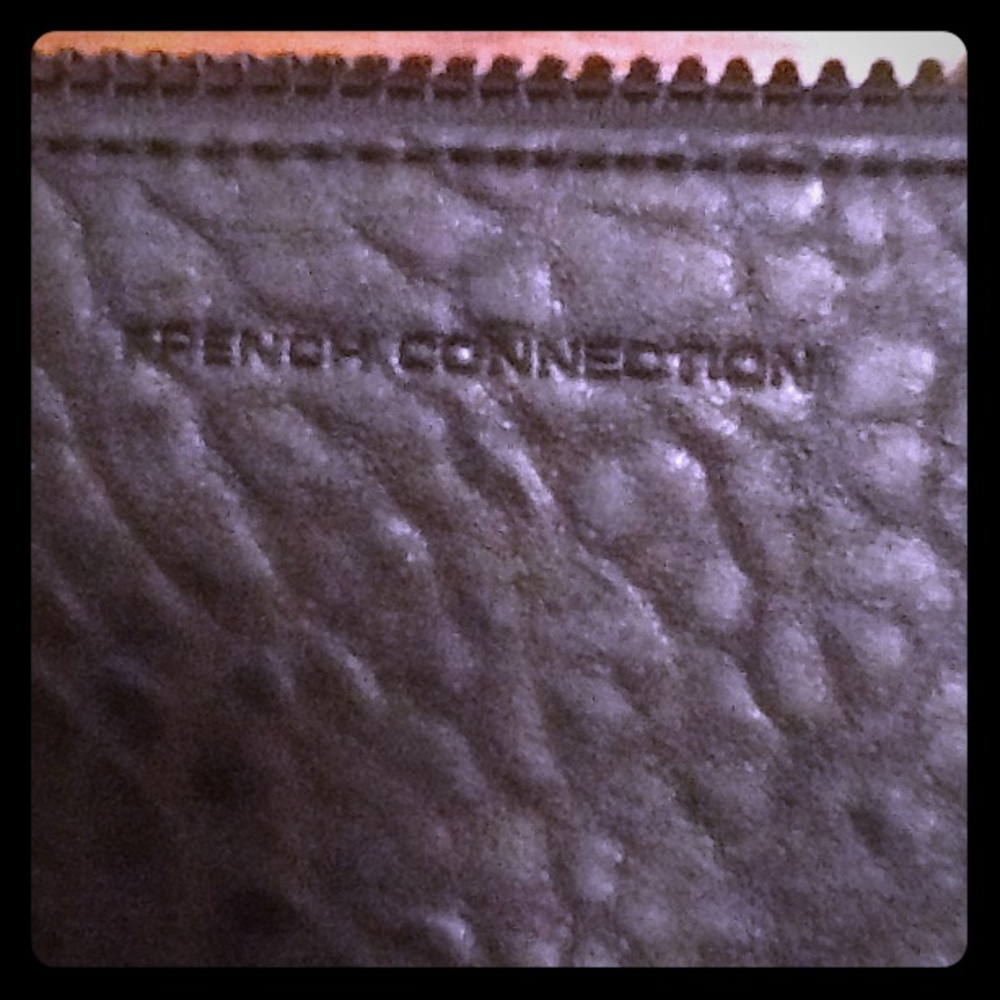 🌹FRENCH CONNECTION LEATHER CROSSBODY🌹