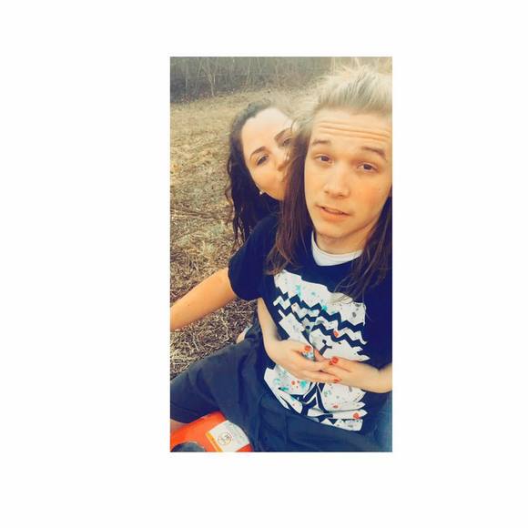 Meet your Posher, Chris - Picture 1 of 1