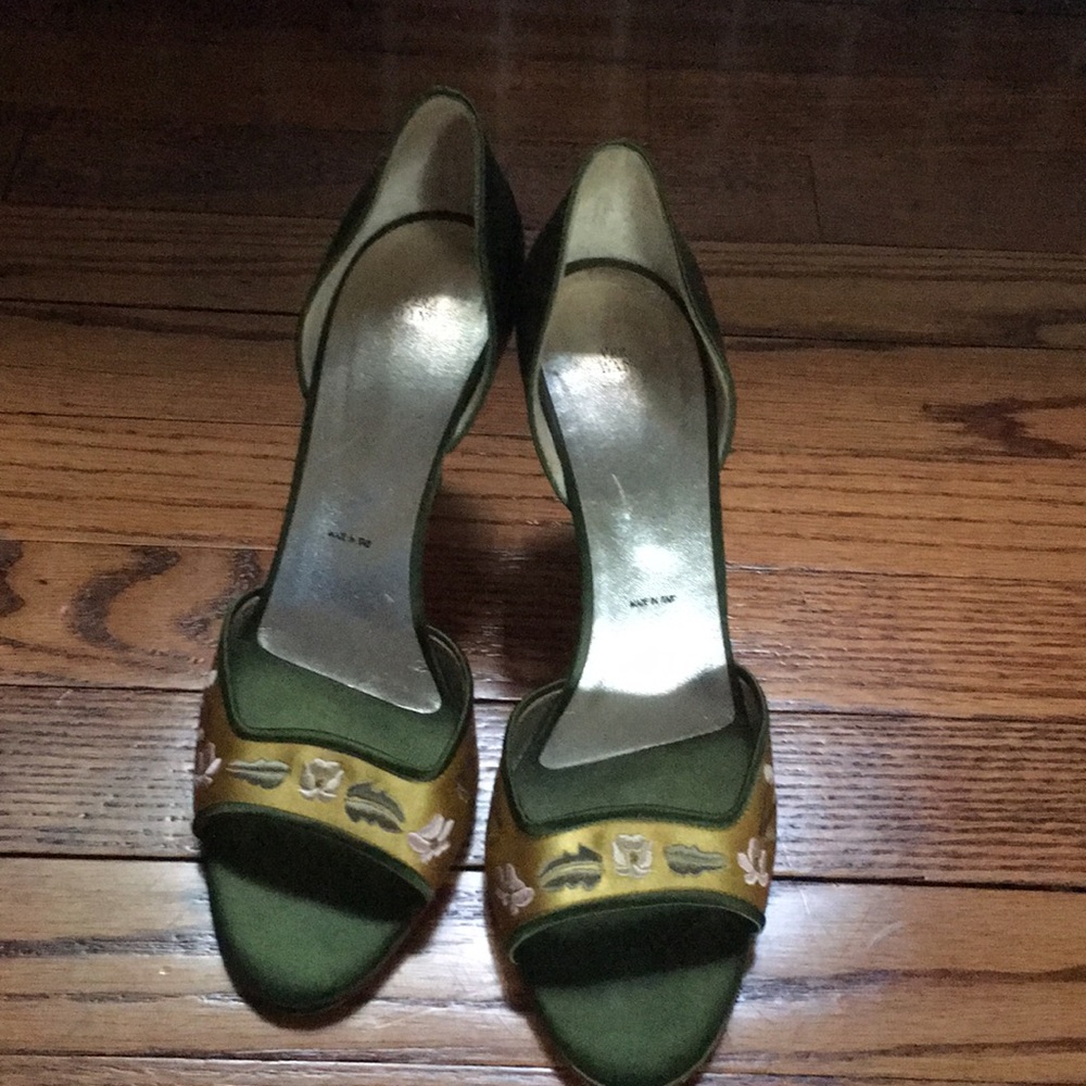 Vera Wang shoes