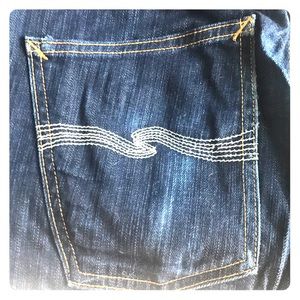 NUDIE JEANS