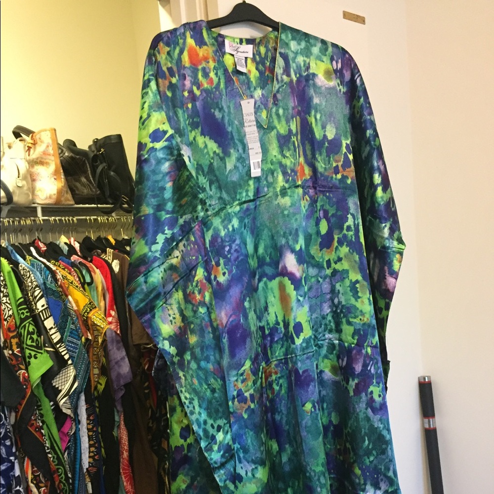 FiNAL REDUCTION! TRUE TO SIZE! NEW Long  Maxi - Picture 3 of 3