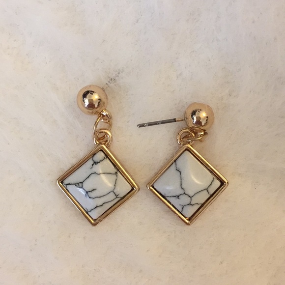 Marble and metal drop earrings - Picture 2 of 7