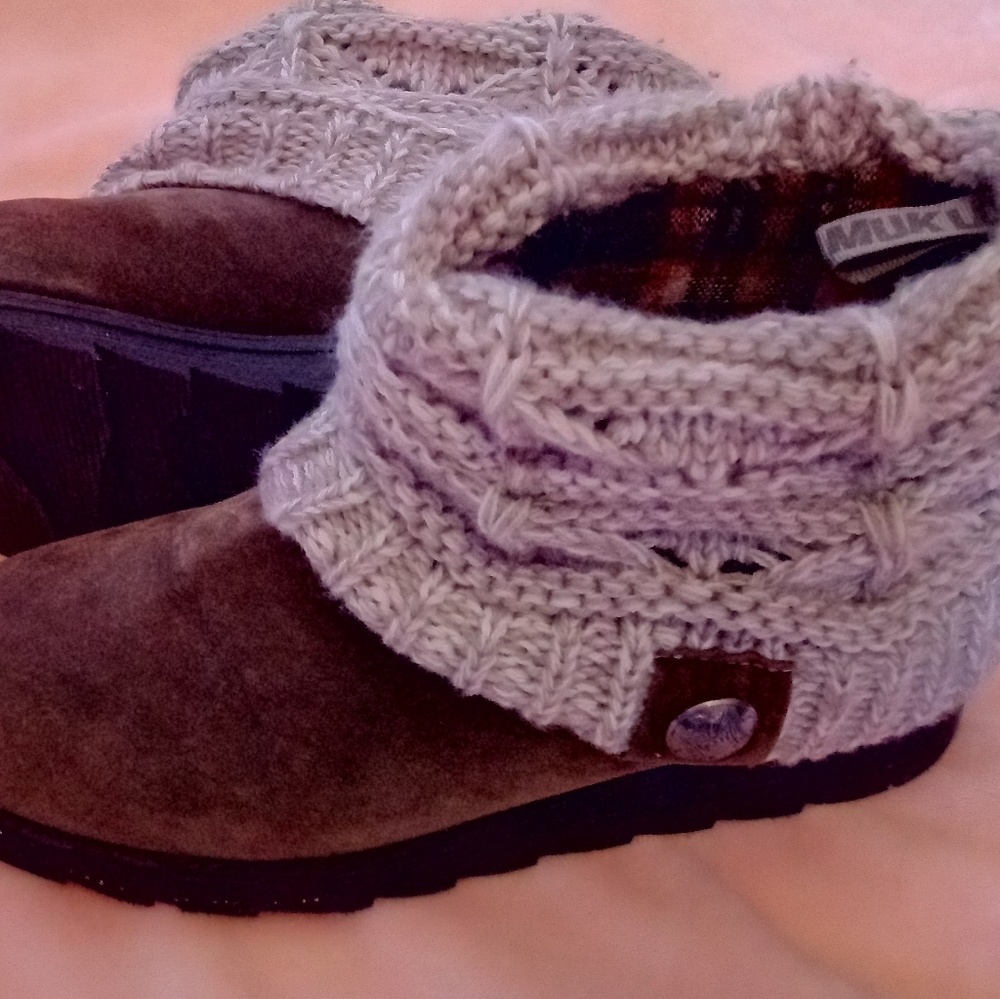 Muk Luks boots sz6