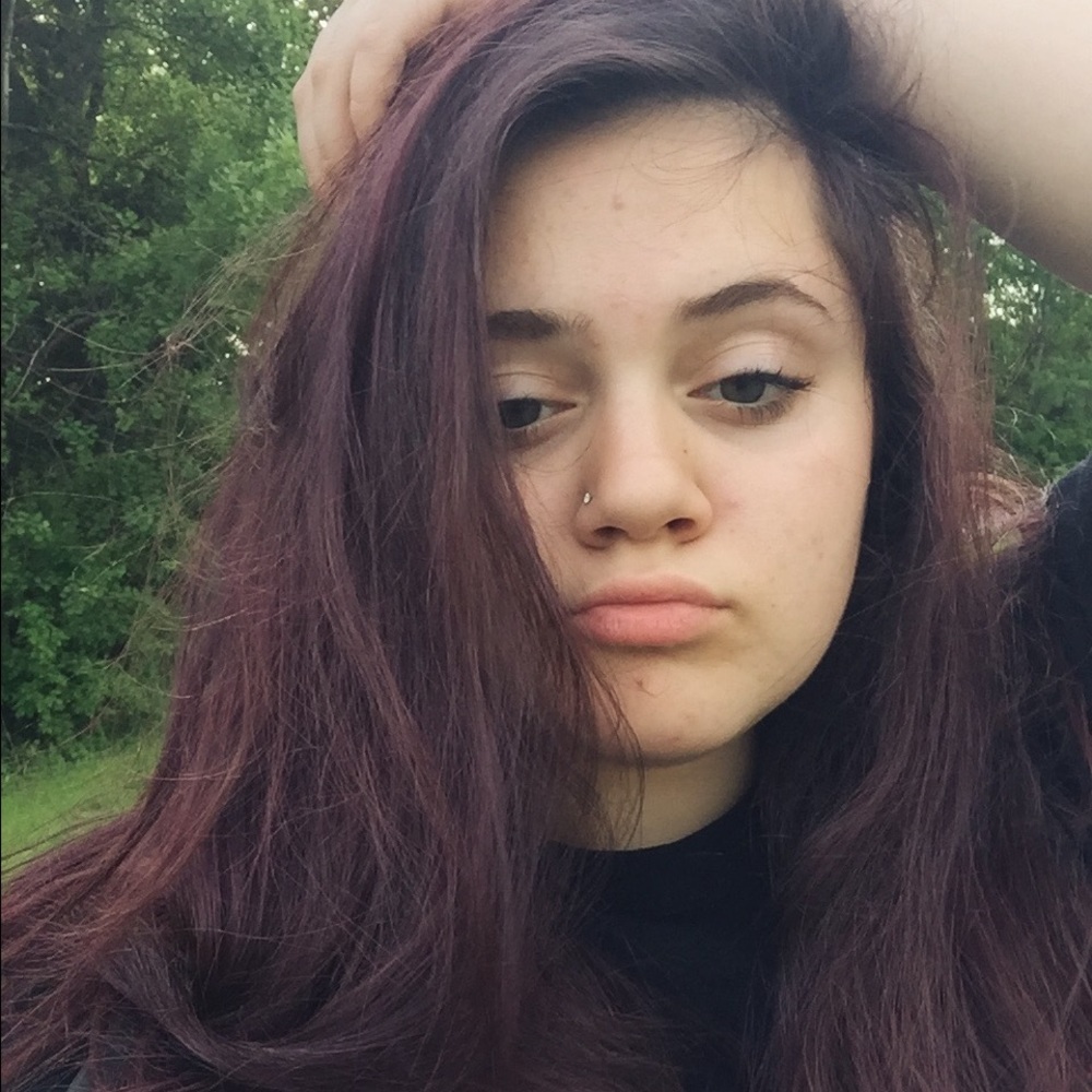 Meet your Posher, Angeline