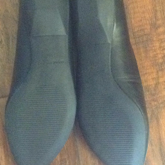 Bandolino flat shoes - Picture 2 of 2