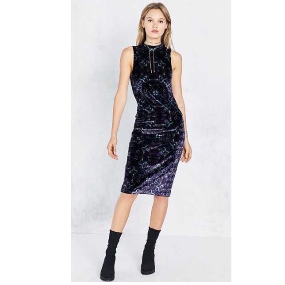 Ecote Dresses & Skirts - Velvet Dress Ecote Purple Small Cocktail Cute midi