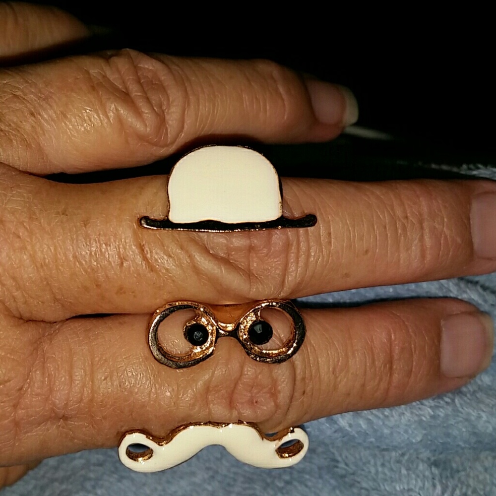 Two finger ring