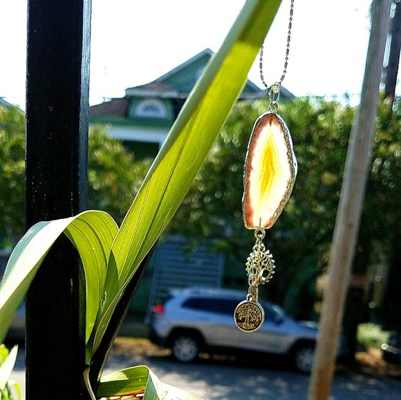 Raven Leigh Designs Jewelry - 🍓SOLD🍓Agate Pendant Tree of Life on Silver