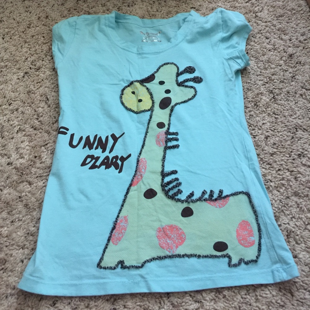 Blue giraffe shirt XS
