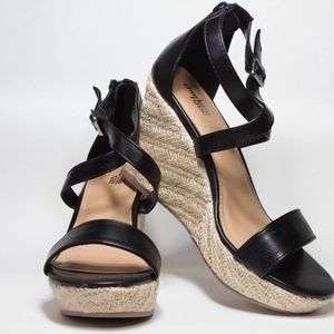4.5" Black Strappy Wedges