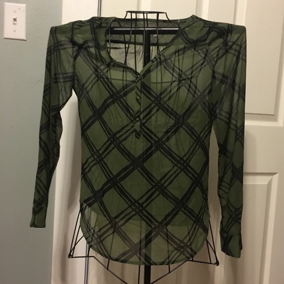 Banana Republic Tops - Banana Republic sheer top