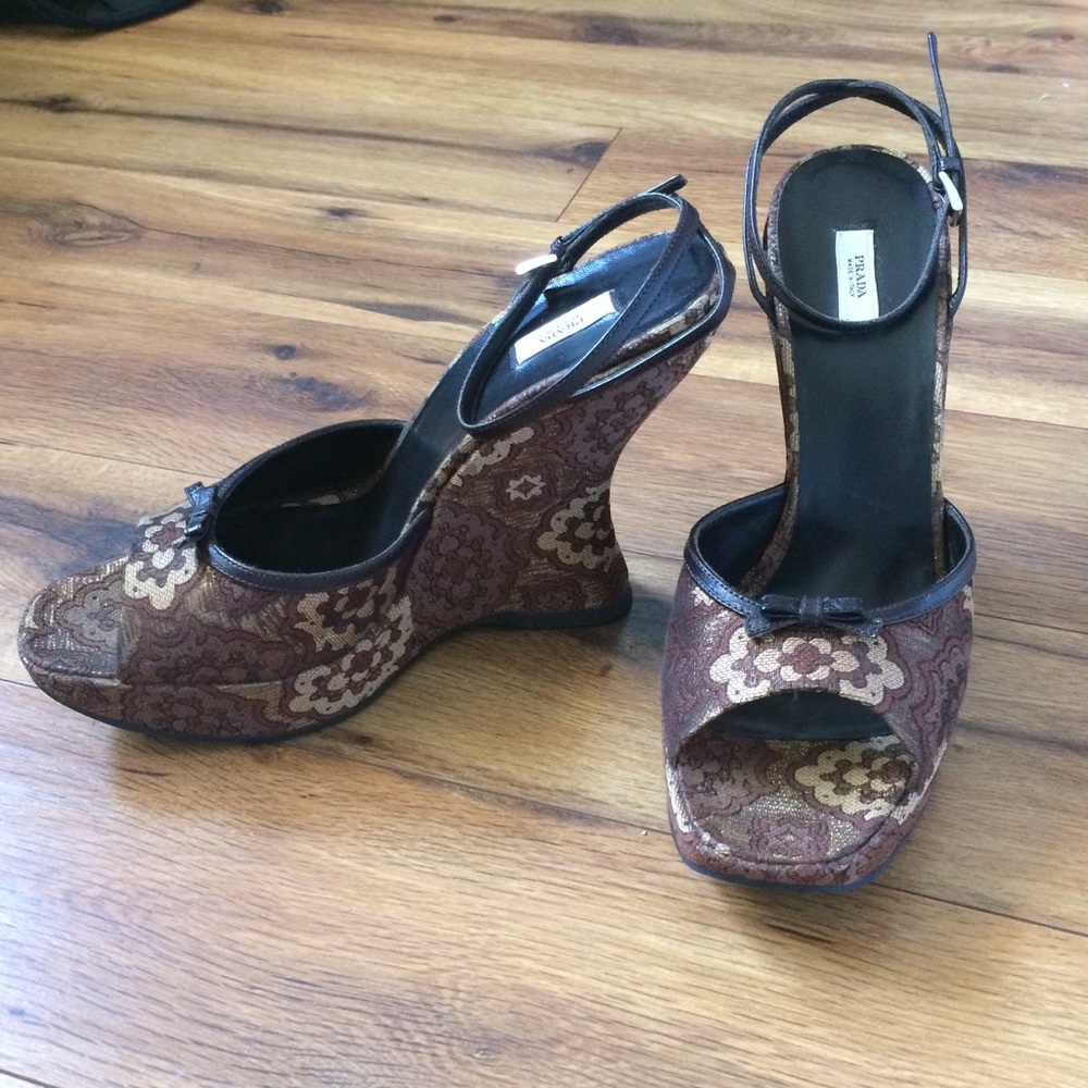 NWOT Prada wedges: brown & gold print - Picture 2 of 8