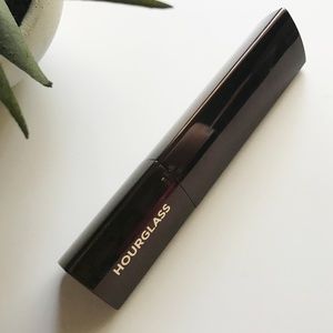 Hourglass Vanish Stick Foundation in Buff