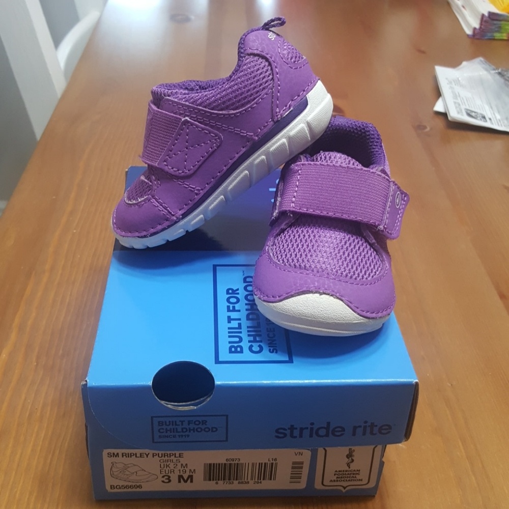 Stride rite softmotion ripley sneaker