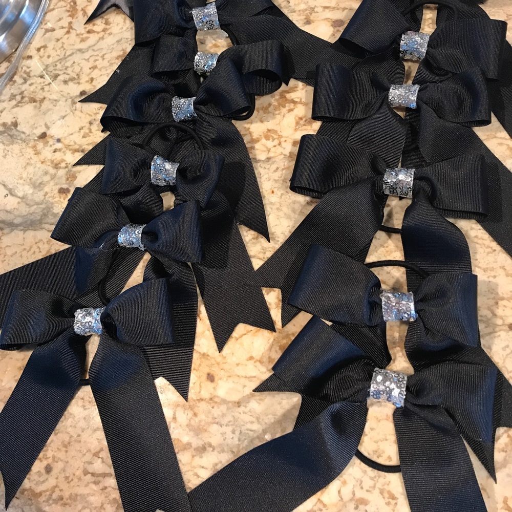 Handmade bows❣️🖤🎀✨