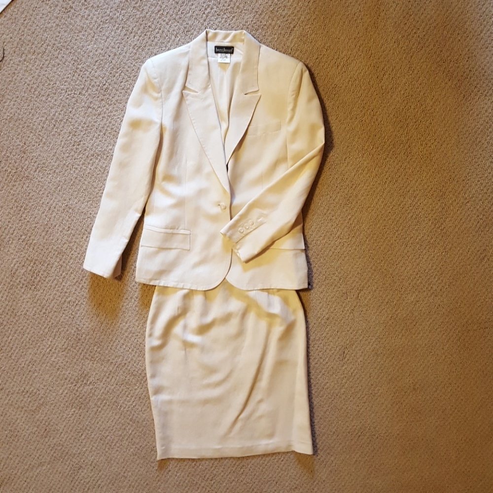 Suit jacket and skirt