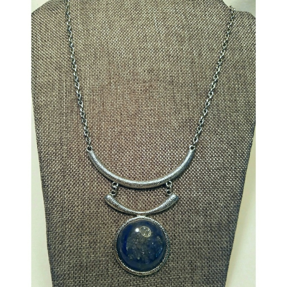 LOFT blue statement necklace