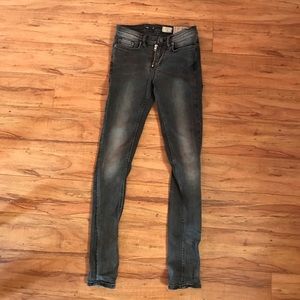 all saints grey skinny jeans. Size 26.