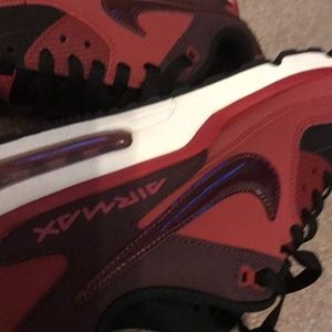 Nike max wright 3